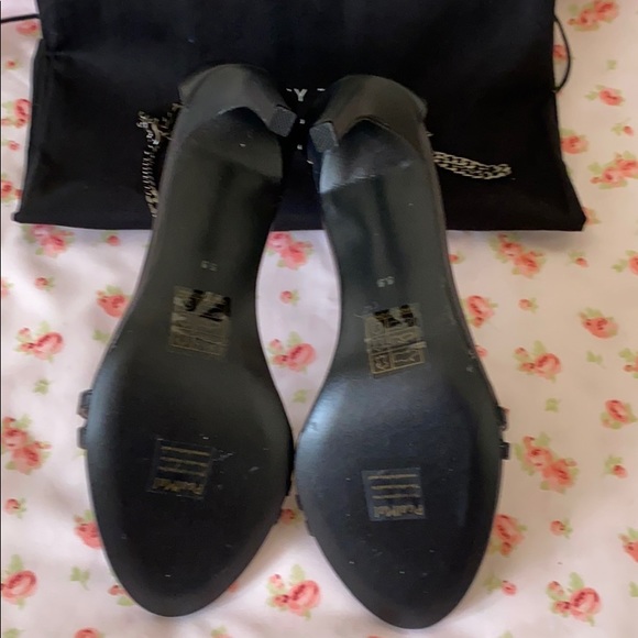 Chrissy Teigen black ankle strap heel Sz 5.5 - Picture 2 of 4